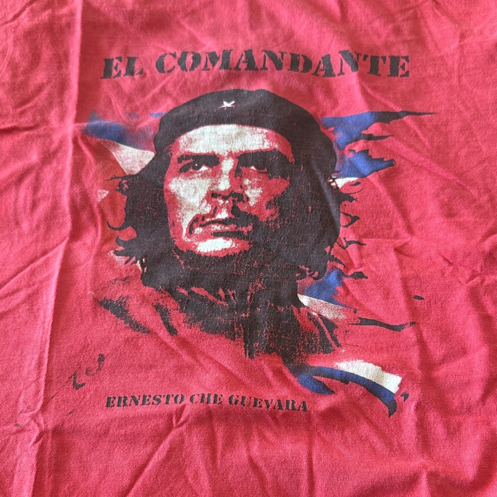 Red Ernesto Che Guevara Graphic T-Shirt